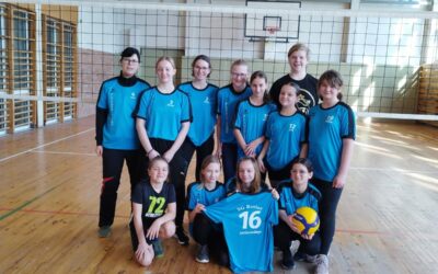 Neue Trikots für die Rosianer Volleyballjugend